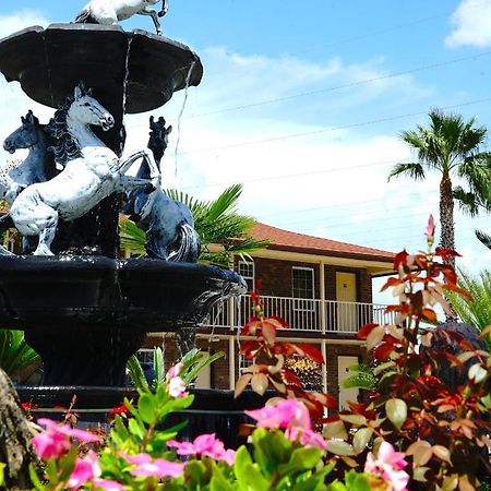 Savannah Inn And Suites Savannah Port Area المظهر الخارجي الصورة