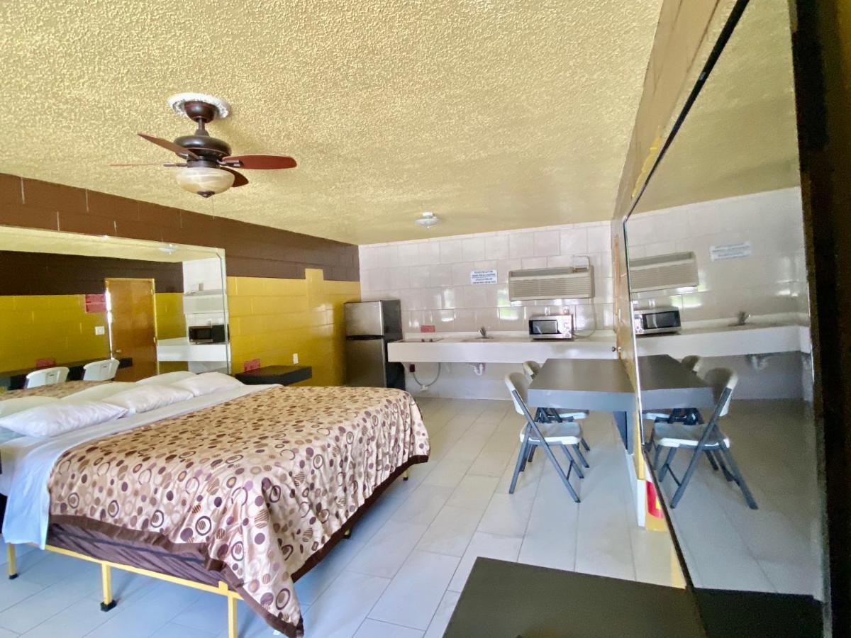 Savannah Inn And Suites Savannah Port Area المظهر الخارجي الصورة