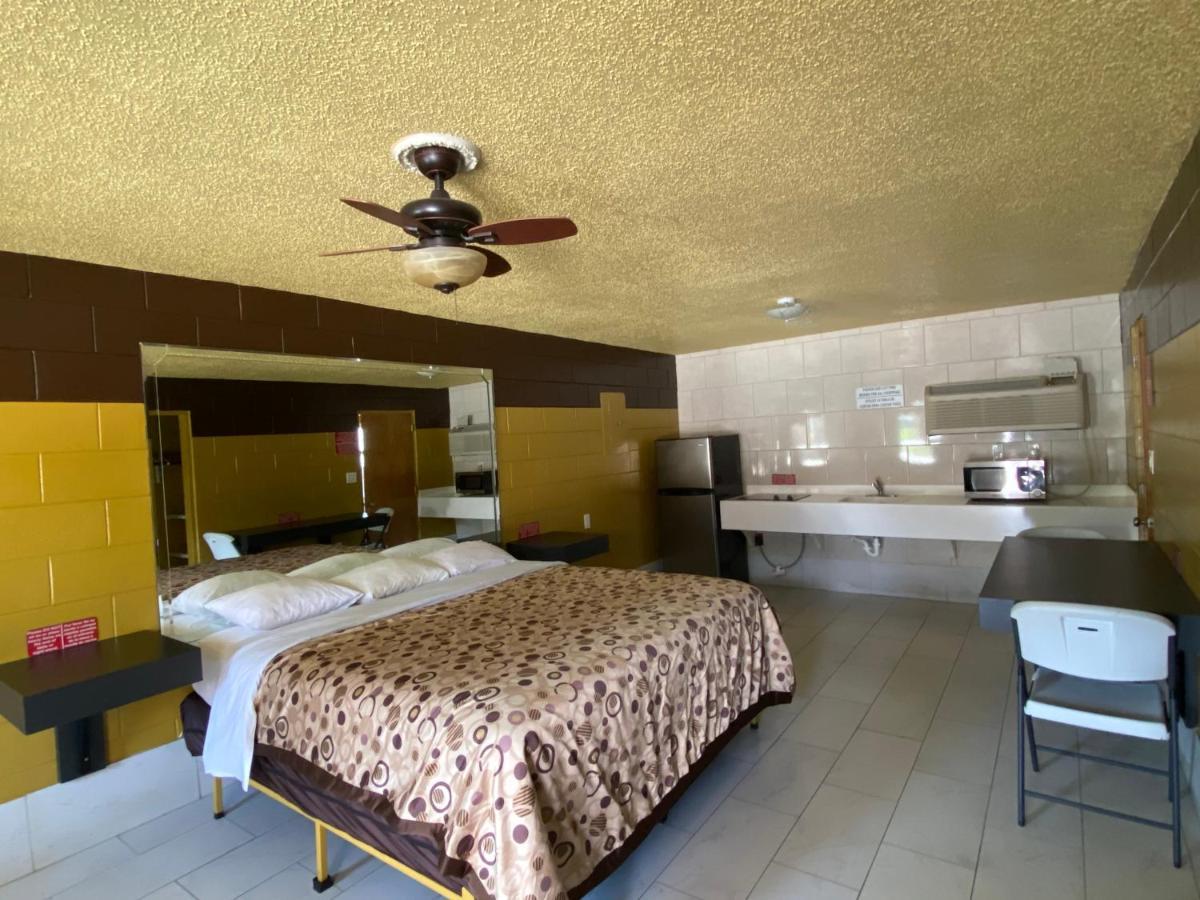 Savannah Inn And Suites Savannah Port Area المظهر الخارجي الصورة