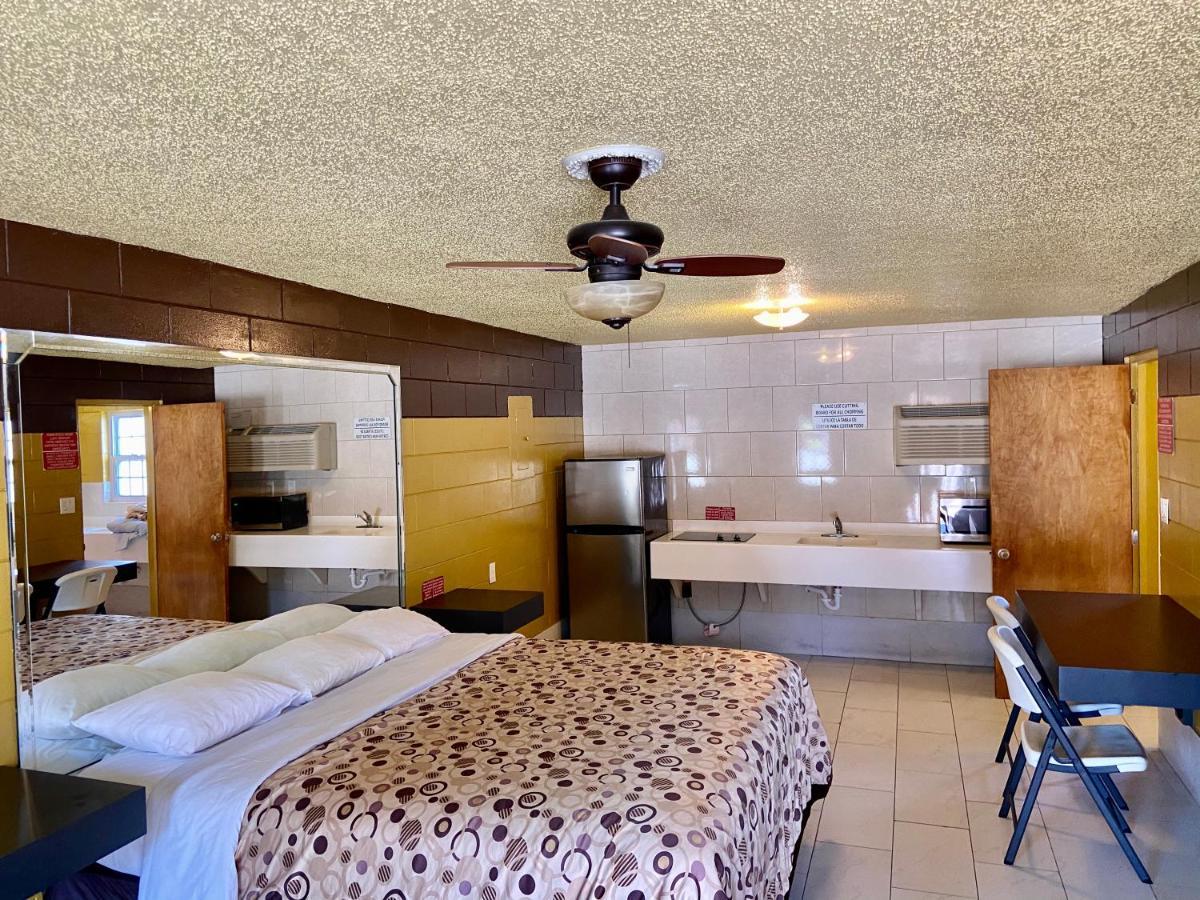 Savannah Inn And Suites Savannah Port Area المظهر الخارجي الصورة
