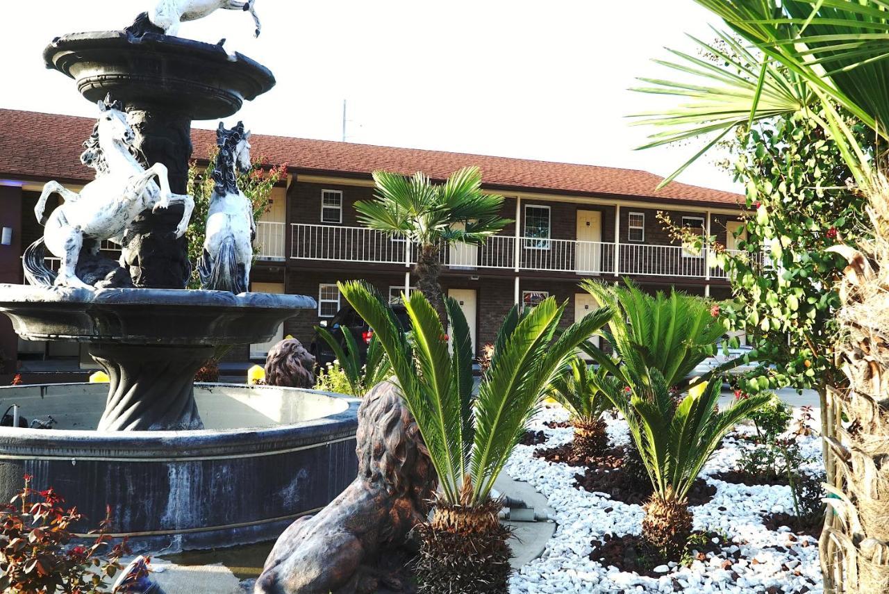 Savannah Inn And Suites Savannah Port Area المظهر الخارجي الصورة